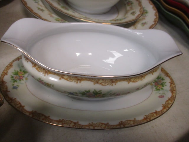 45 Pieces of Vintage Noritake "N128" Floral China - Made in Japan - 11