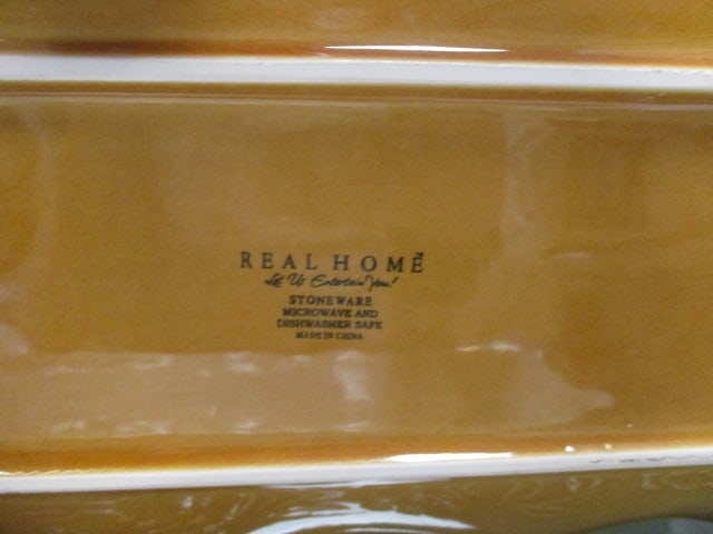 4 Real Home "Let Us Entertain You" Stoneware Platters - 6