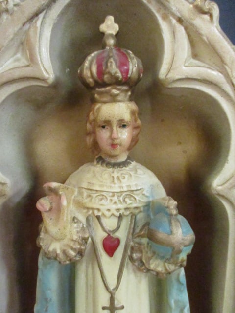 "Infant Jesus of Prague" Handpainted Devotional Statue - 2