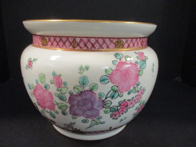 Genuine Iman Japanese Handpainted Porcelain Planter: 9"dia x 7 1/2"