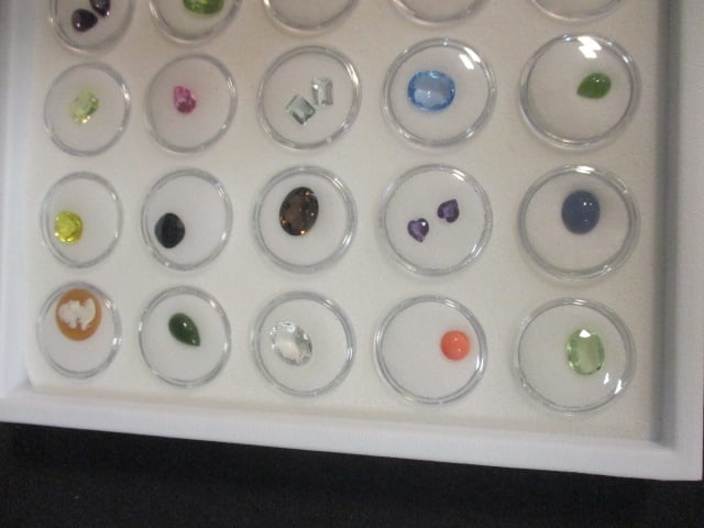 Jeweler's Estate 57 Cut Gemstones and Related Stones in Snap Cases - 2