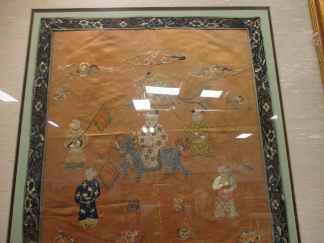 Vintage Framed and Matted Chinese Embroidered Silk Panel - 2