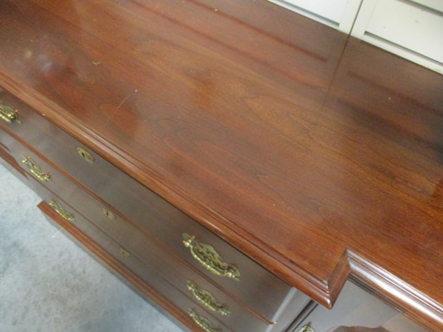 Kling Mahogany Breakfront Server with Raised Panel Doors and Doors - 6