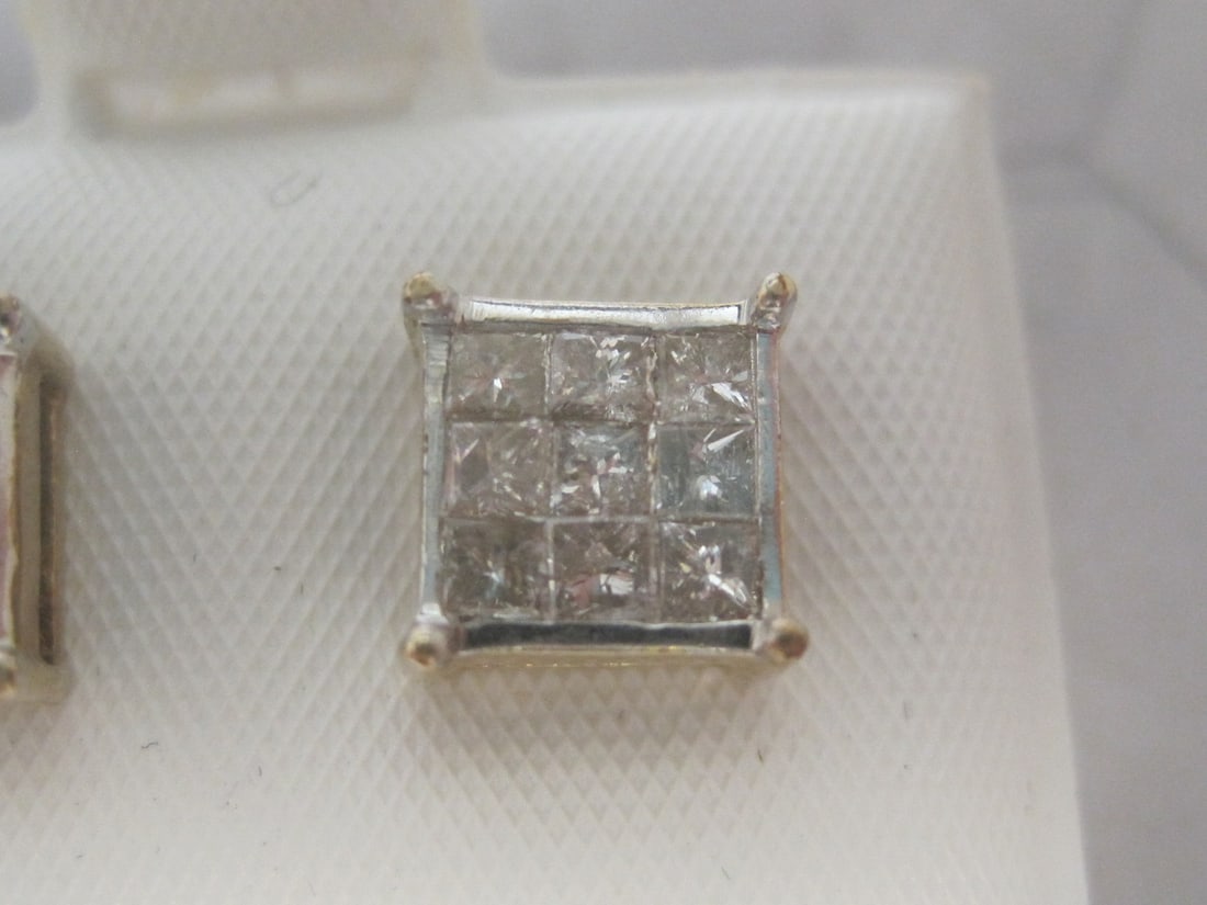 14k Gold 1 ct tw Diamond Earrings - 3