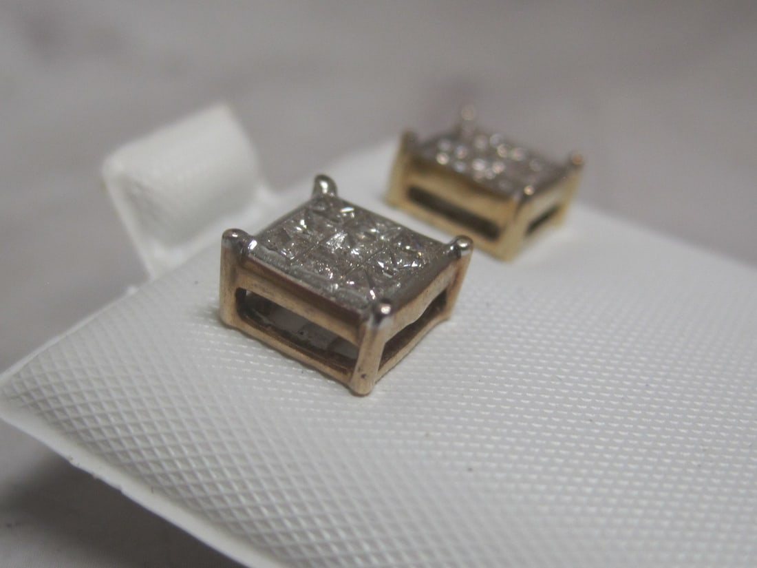 14k Gold 1 ct tw Diamond Earrings - 4