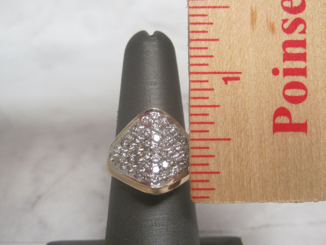10k Gold Diamond 1 ct tw Ring - 4
