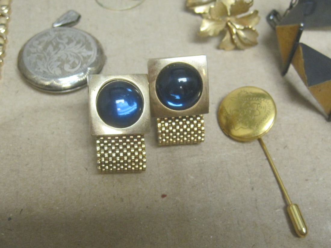 Lot of Vintage/ Modern Estate Jewelry- Some Signed - 2