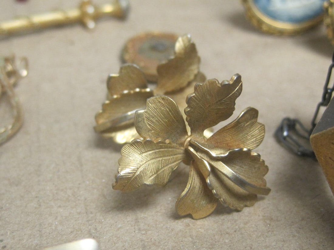 Lot of Vintage/ Modern Estate Jewelry- Some Signed - 3