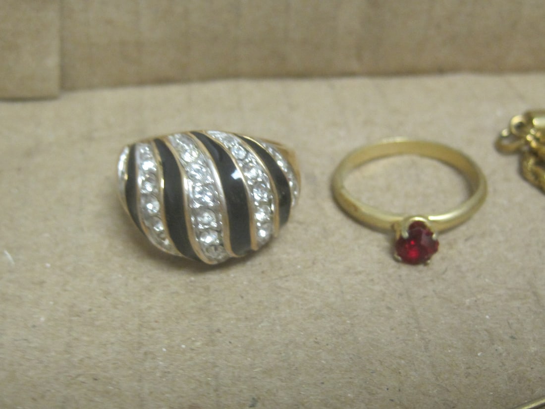 Lot of Vintage/ Modern Estate Jewelry- Some Signed - 4