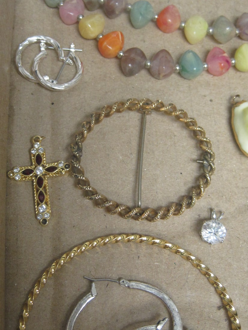 Lot of Vintage/ Modern Estate Jewelry- Some Signed - 3