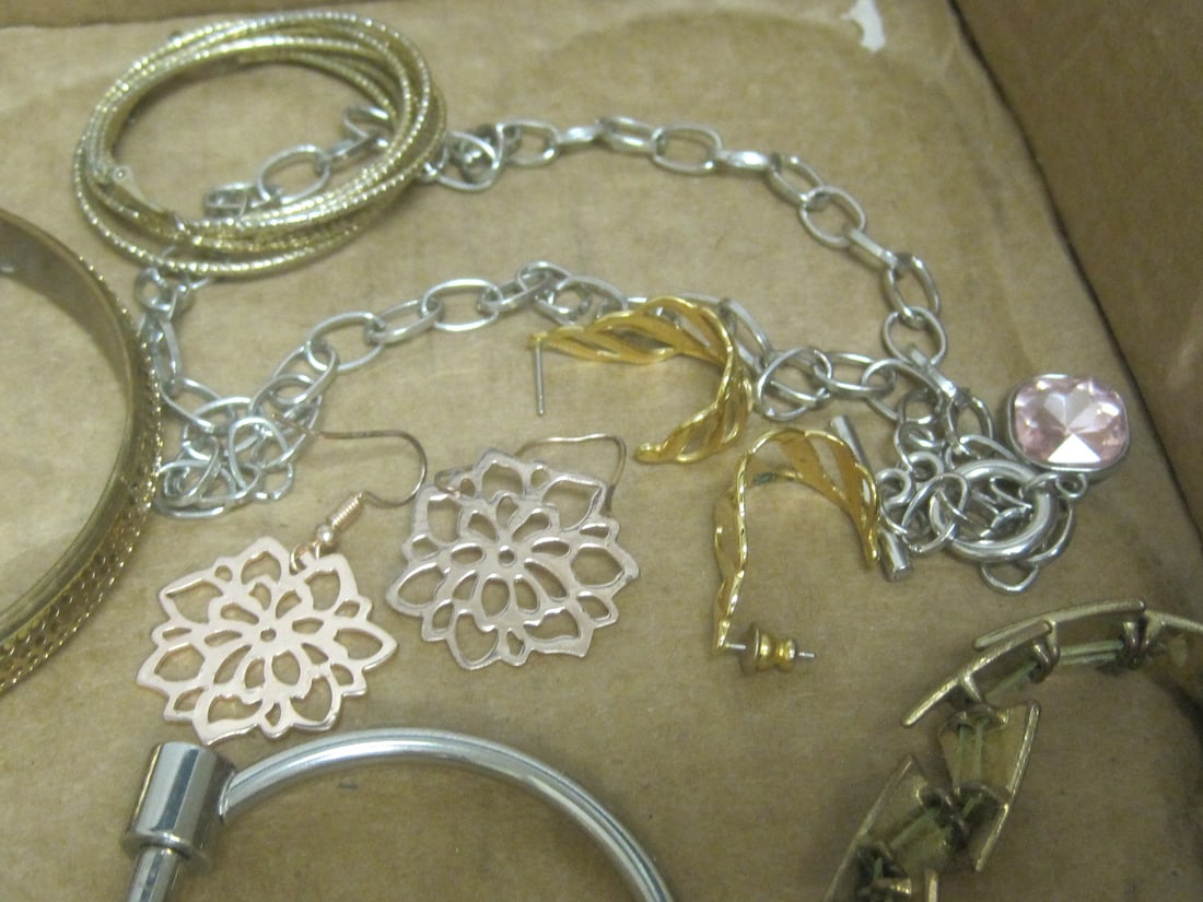 Lot of Vintage/ Modern Estate Jewelry- Some Signed - 3