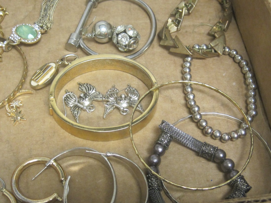Lot of Vintage/ Modern Estate Jewelry- Some Signed - 4