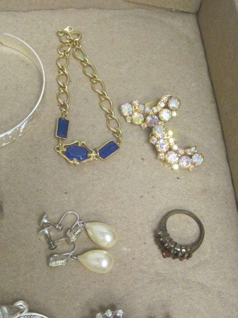 Lot of Vintage/ Modern Estate Jewelry- Some Signed - 4