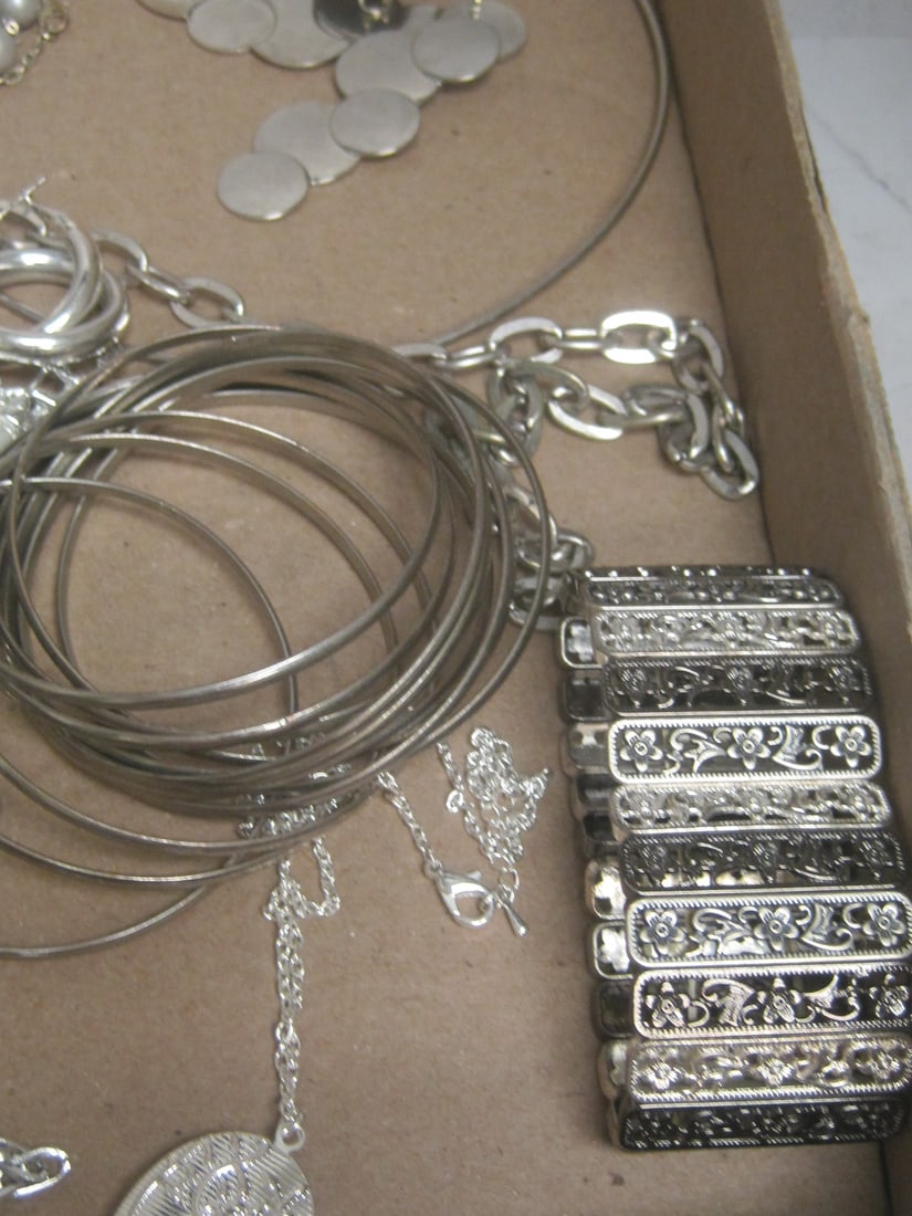 Lot of Vintage/ Modern Estate Jewelry- Some Signed - 4