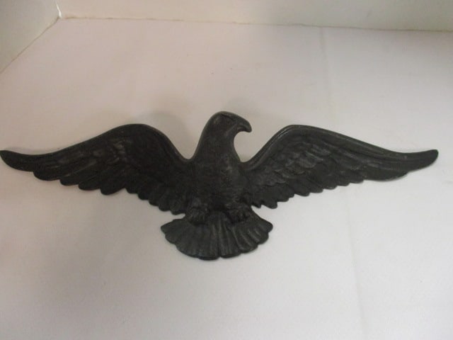 Hoda Midcentury Painted Cast Aluminum Eagle Wall Plaque (1 of 4)