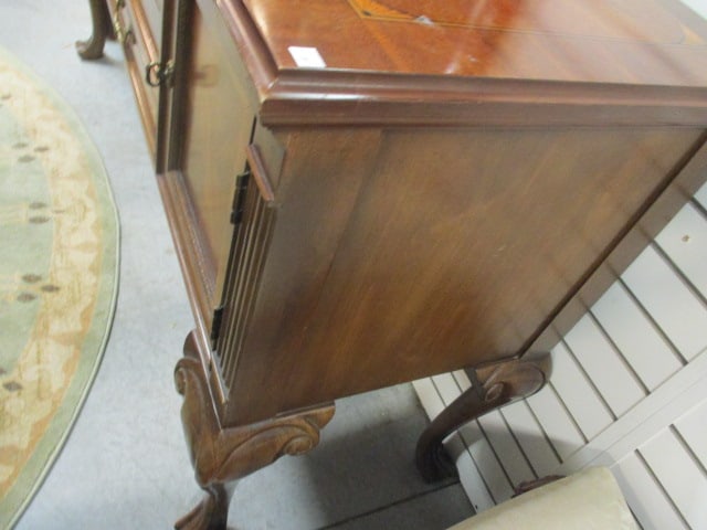 Bernhardt Banded Inlaid Mahogany French Provencial Style Server - 8