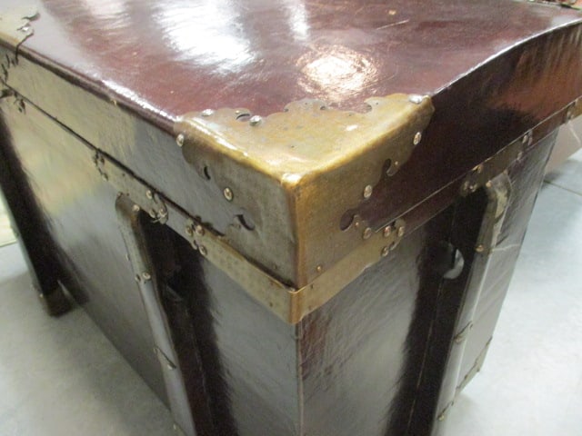 Textured Leather Look Lidded Trunk with Brass Accents - 3