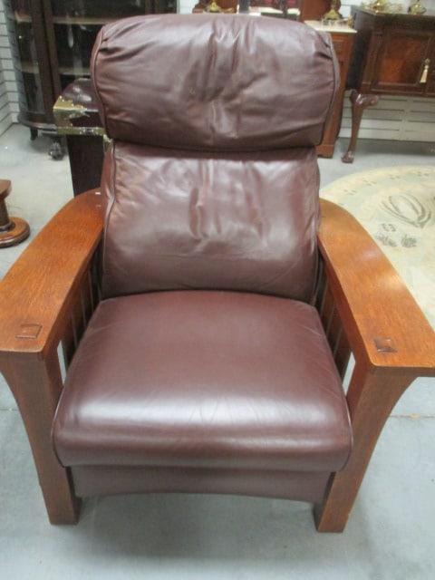 Stickley Leather Bustle Back Recliner (1 of 4)