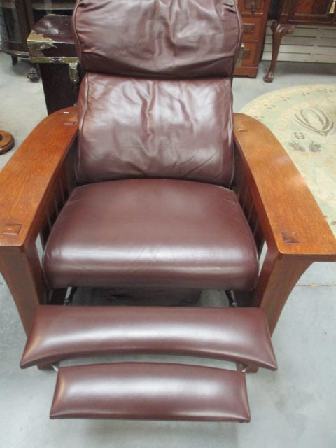 Stickley Leather Bustle Back Recliner - 3