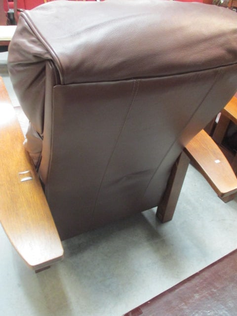 Stickley Leather Bustle Back Recliner - 4
