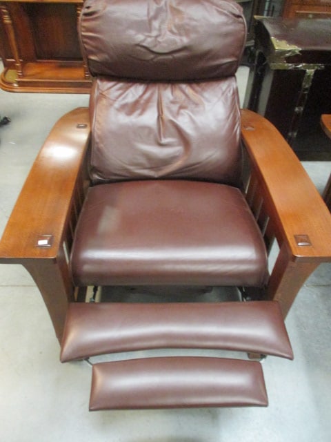 Stickley Leather Bustle Back Recliner - 4