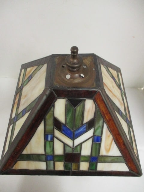 Arts & Craft Stained Glass Style Desk Lamp - 2