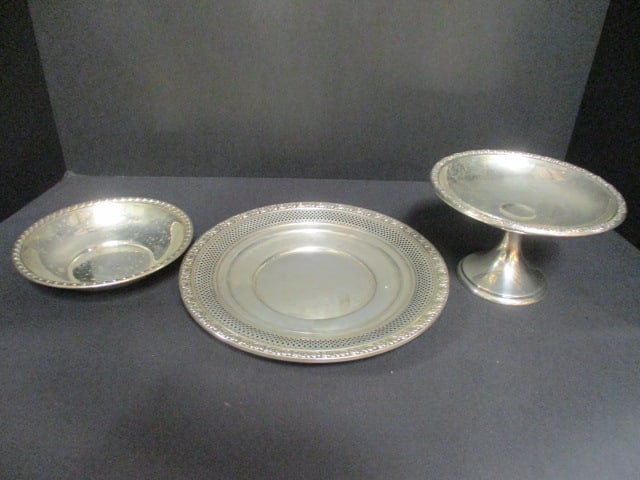 Newport Sterling Plate, Wallace Sterling Dish and International Sterling (1 of 11)