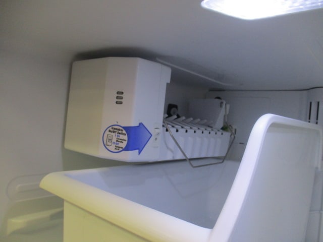 LG Stainless Top Mount Refrigerator with Ice Maker - 6