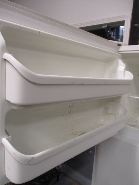 Frigidaire White Top Mount Refrigerator - 6