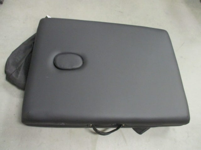 New Old Stock Beyond Reach Factory Direct Wholesalers Portable Massage Bed: in storage case, Local Pickup Only