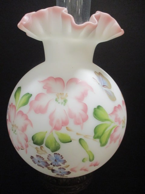 Vintage Fenton Handpainted Gone With The Wind Style Electric Parlor Lamp - 4