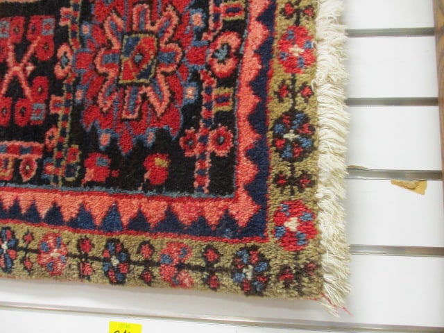 Hand Knotted Persian Heriz Wool Area Rug - 2