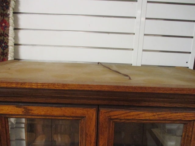 Stanley Oak Beveled Glass Door Display Cabinet with Drawer - 7