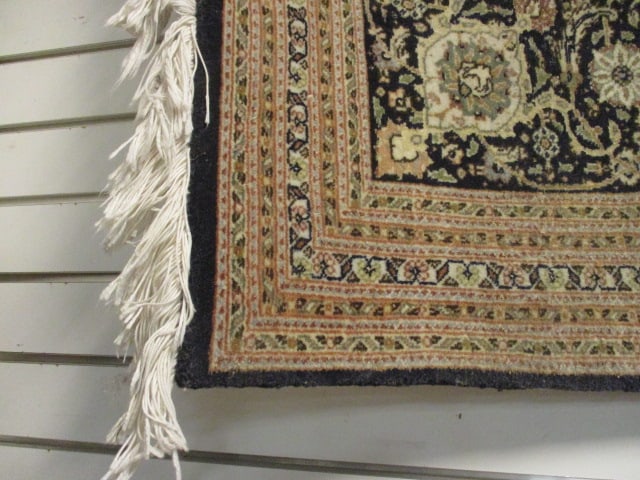 Ivory/Beige/Black Center Medallion Wool Area Rug - 3
