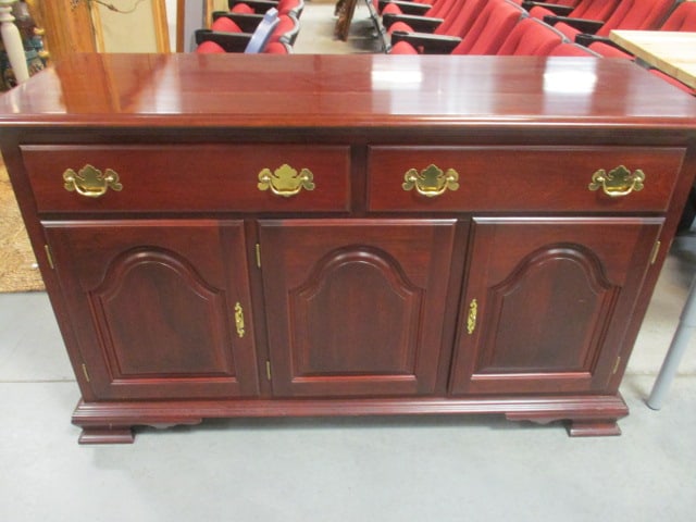 The Colonial Furniture Co. Mahogany Buffet Server (1 of 8)