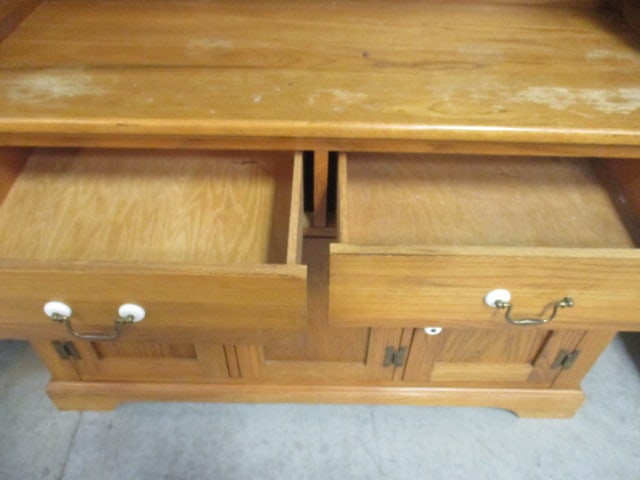Rex Furniture Co. Rex, Ga. Oak Farmhouse Style 2 Piece China Hutch - 5