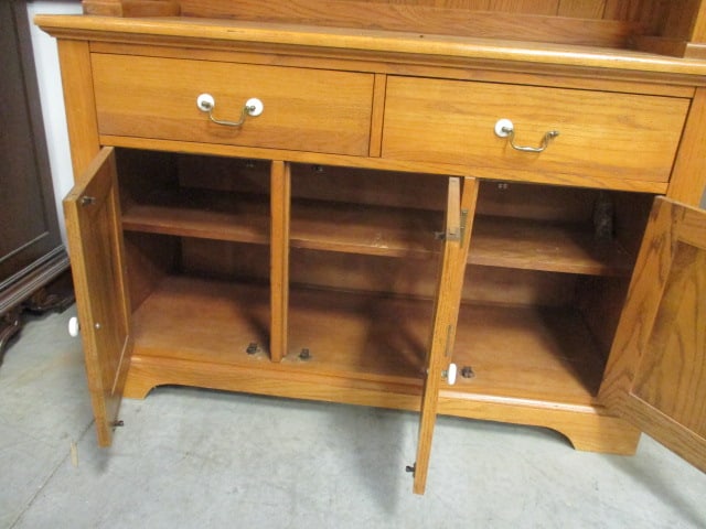 Rex Furniture Co. Rex, Ga. Oak Farmhouse Style 2 Piece China Hutch - 7