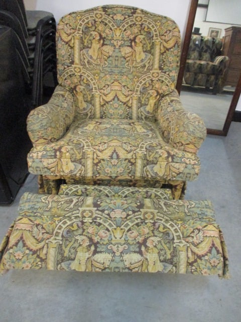 Hancock & Moore Tapestry Upholstered Recliner - 7