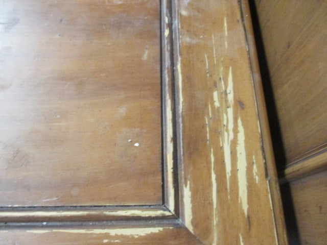 Distressed Finish French Country Style 3 Drawer Nightstand - 4