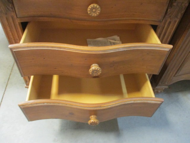 Distressed Finish French Country Style 3 Drawer Nightstand - 5