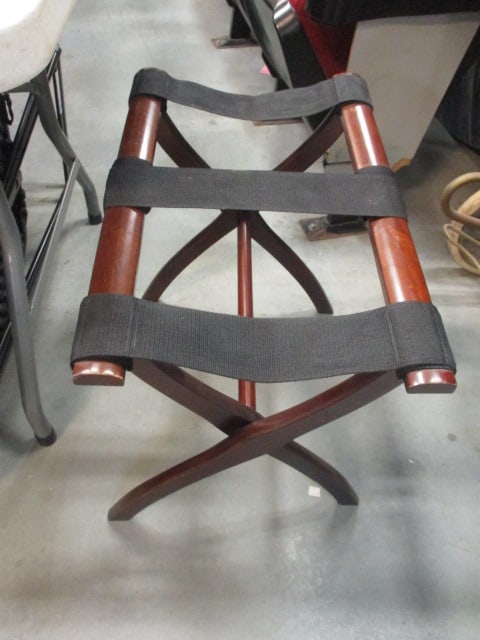Mahogany Finish Folding Luggage Rack (1 of 4)