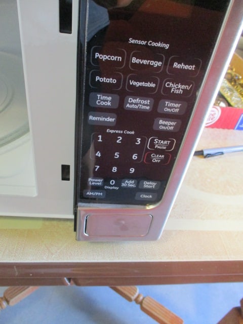 2016 GE Stainless Microwave - 4