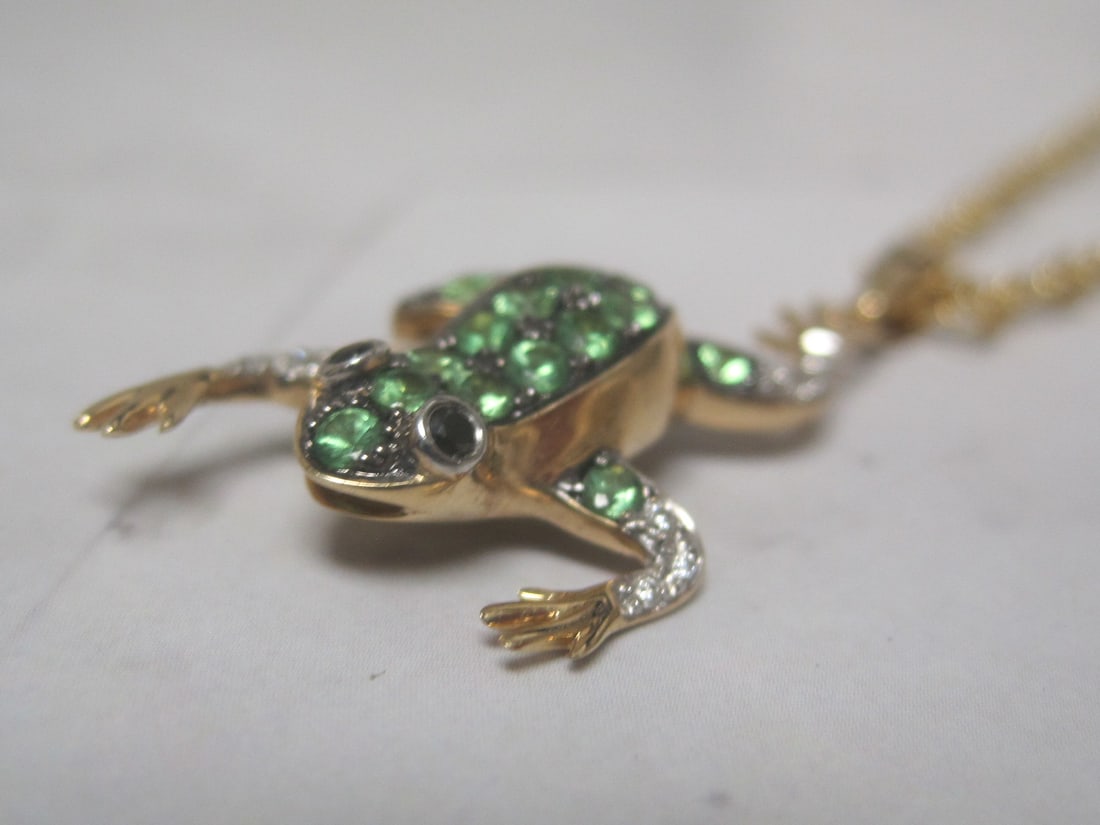 14k Gold Frog Pendant on 24" 14k Gold Rope Chain - 4