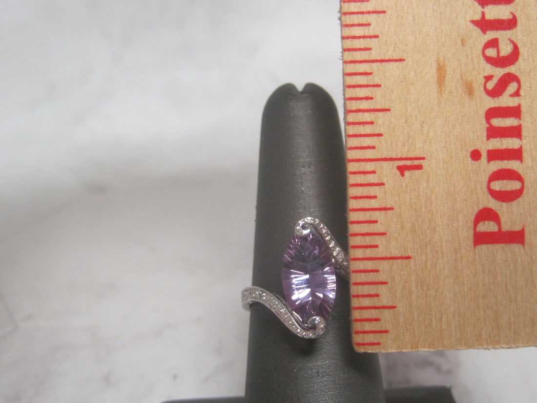 10k White Gold Amethyst & Diamond Ring - 4