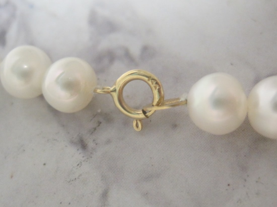 18" Pearl Necklace with 14k Gold Clasp - 3