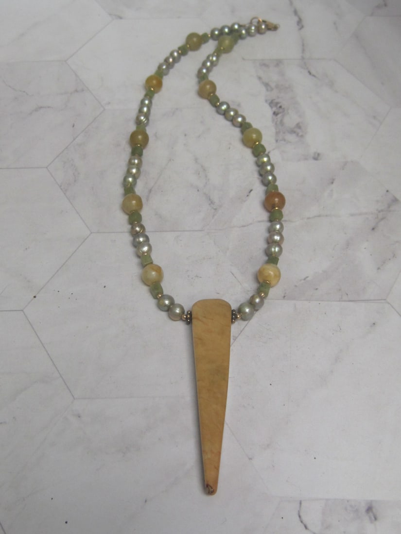 Vintage Beaded Necklace with Triangular Stone Pendant & Gold-Filled Clasp: .