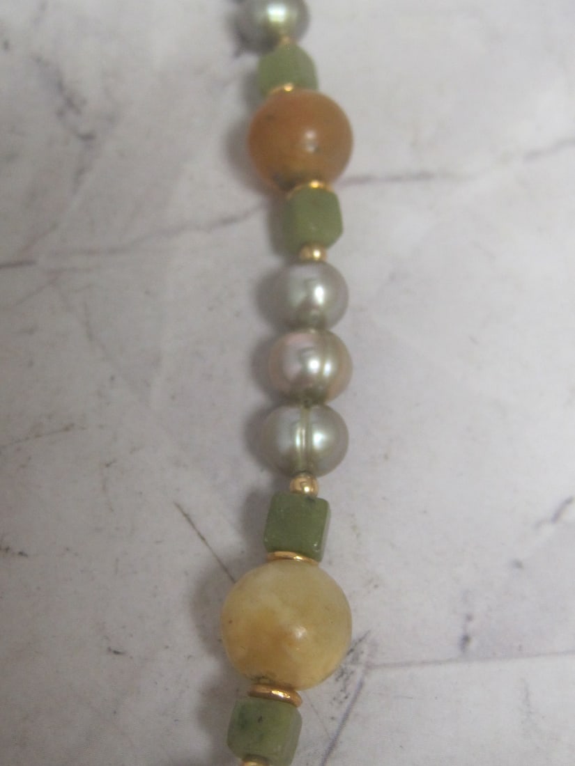 Vintage Beaded Necklace with Triangular Stone Pendant & Gold-Filled Clasp - 3