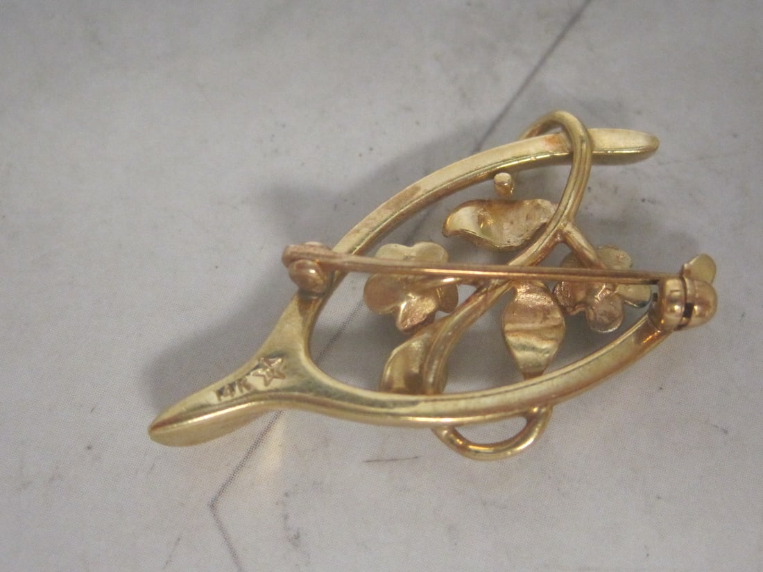 14k Gold Brooch with 2 Green Enamel Flowers with Diamonds - 3