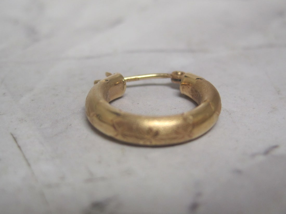 14k Gold Hoop Earrings - 3