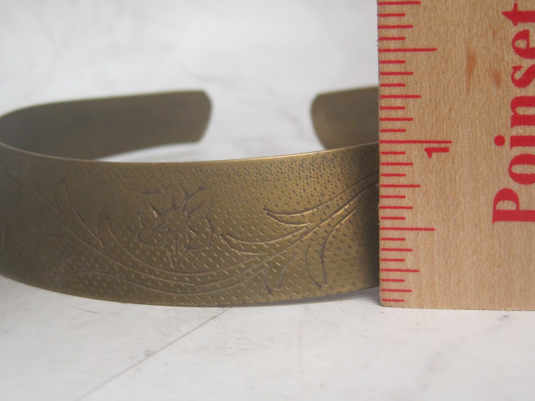 Etched Brass Collar Cuff Necklace - 6